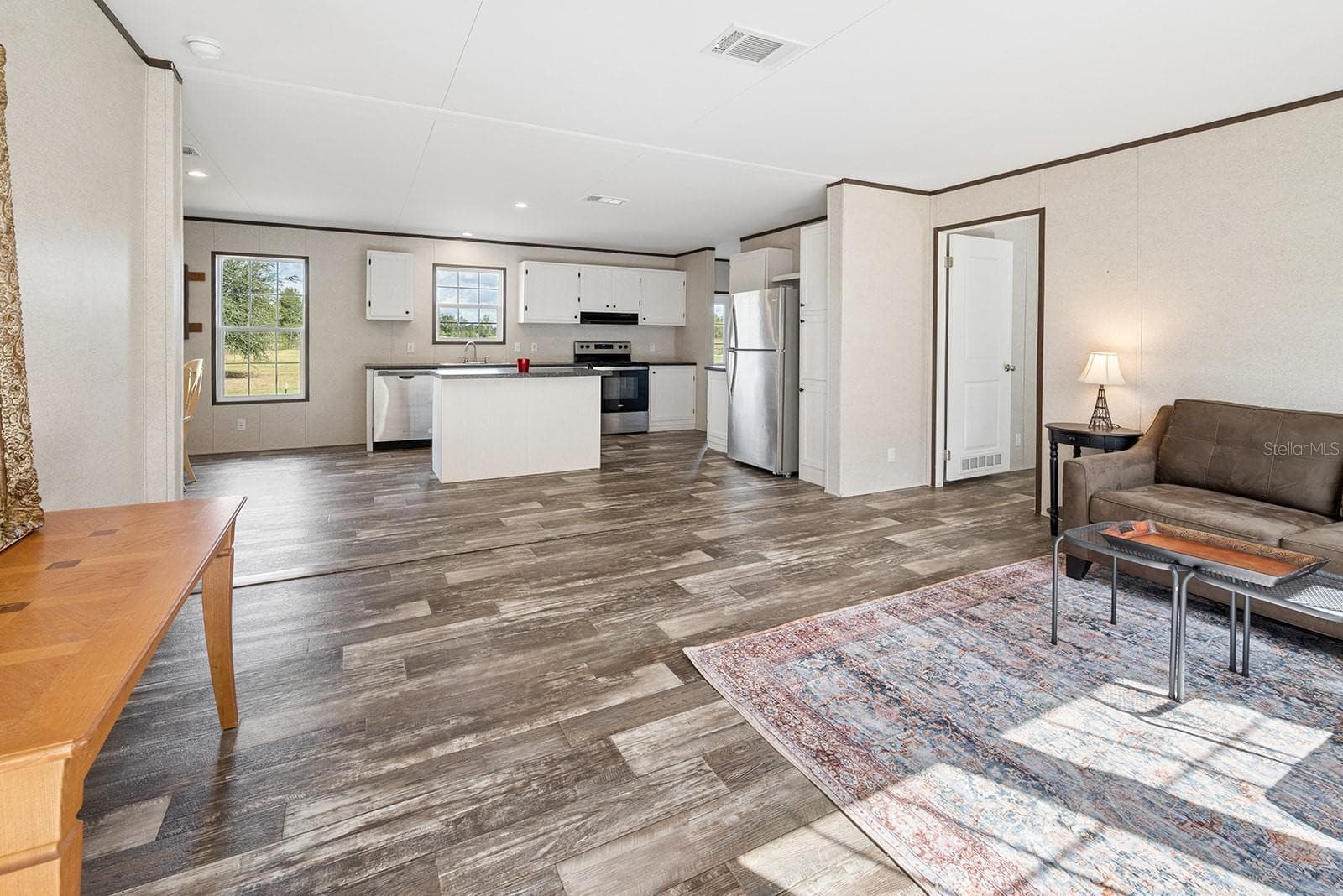 Manufactured Home at 2729 SW WATSON ST, FORT WHITE, photo 7 of 38