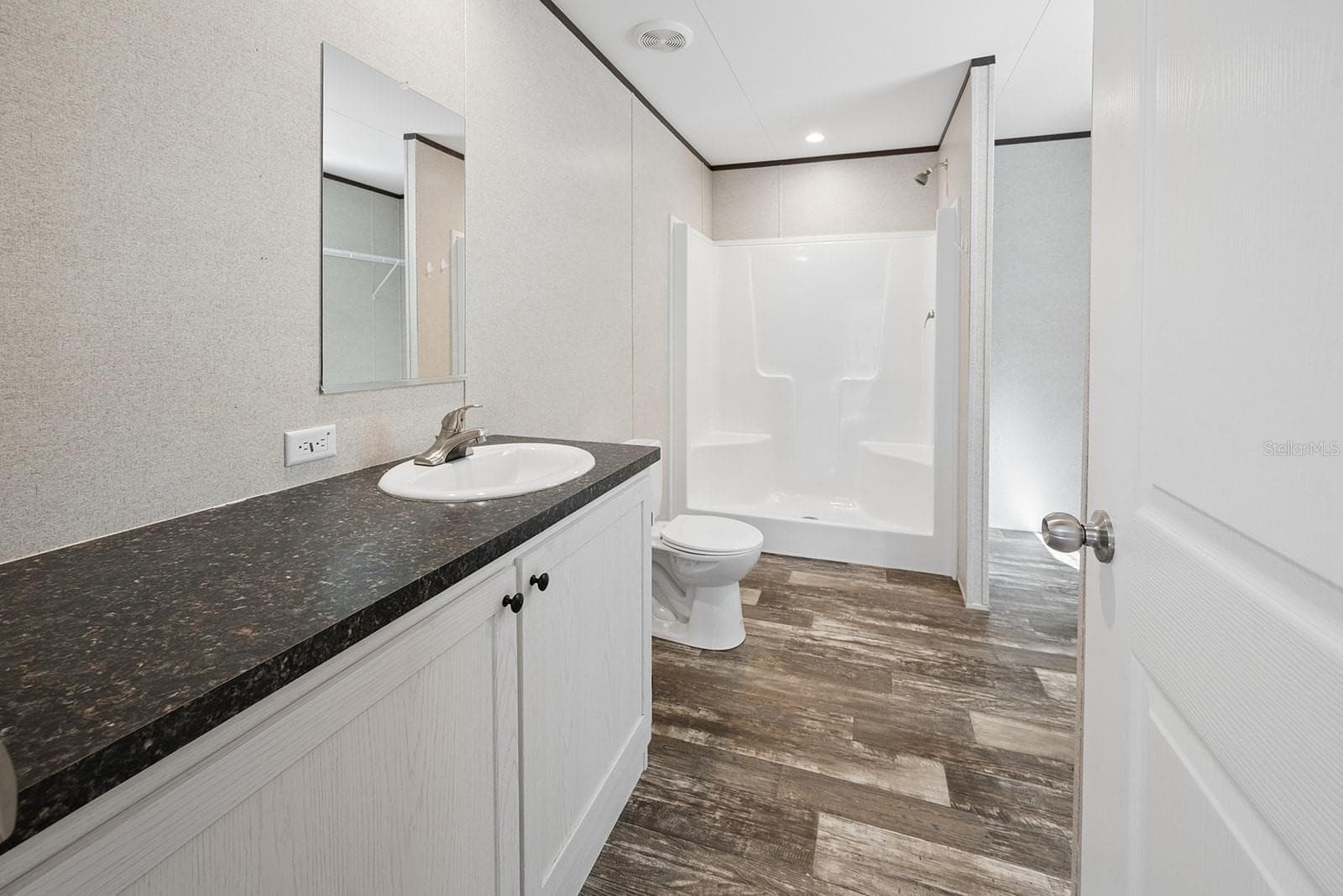 Manufactured Home at 2729 SW WATSON ST, FORT WHITE, photo 31 of 38