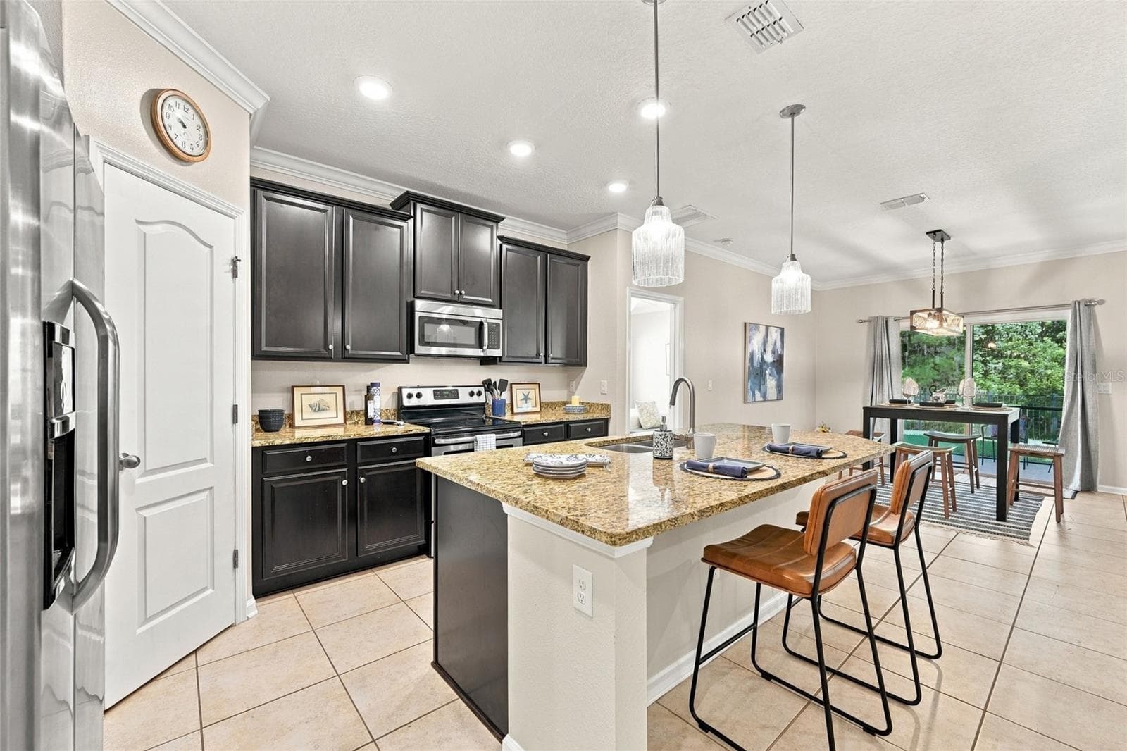 Single Family Residence at 15799 RACHEL CREEK DR, JACKSONVILLE, photo 6 of 31