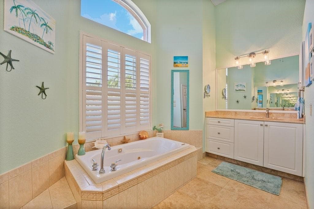 Single Family Residence at 3712 WHIPPOORWILL BLVD, PUNTA GORDA, photo 17 of 31