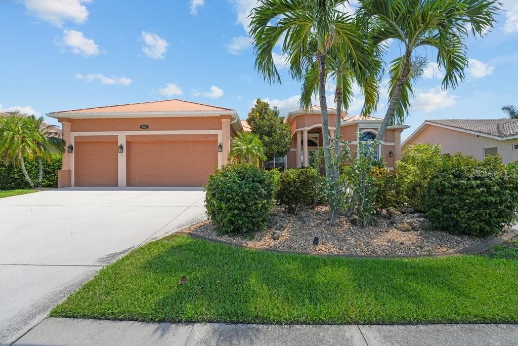 Single Family Residence at 3712 WHIPPOORWILL BLVD, PUNTA GORDA, photo 28 of 31