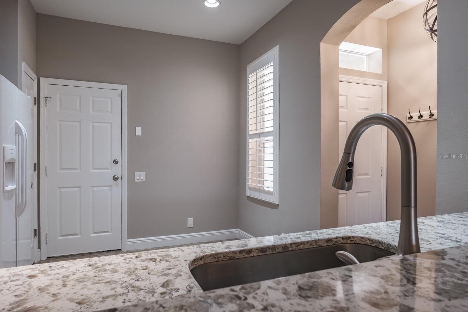 Townhouse at 3298 COVERED BRIDGE DR W, DUNEDIN, photo 16 of 50