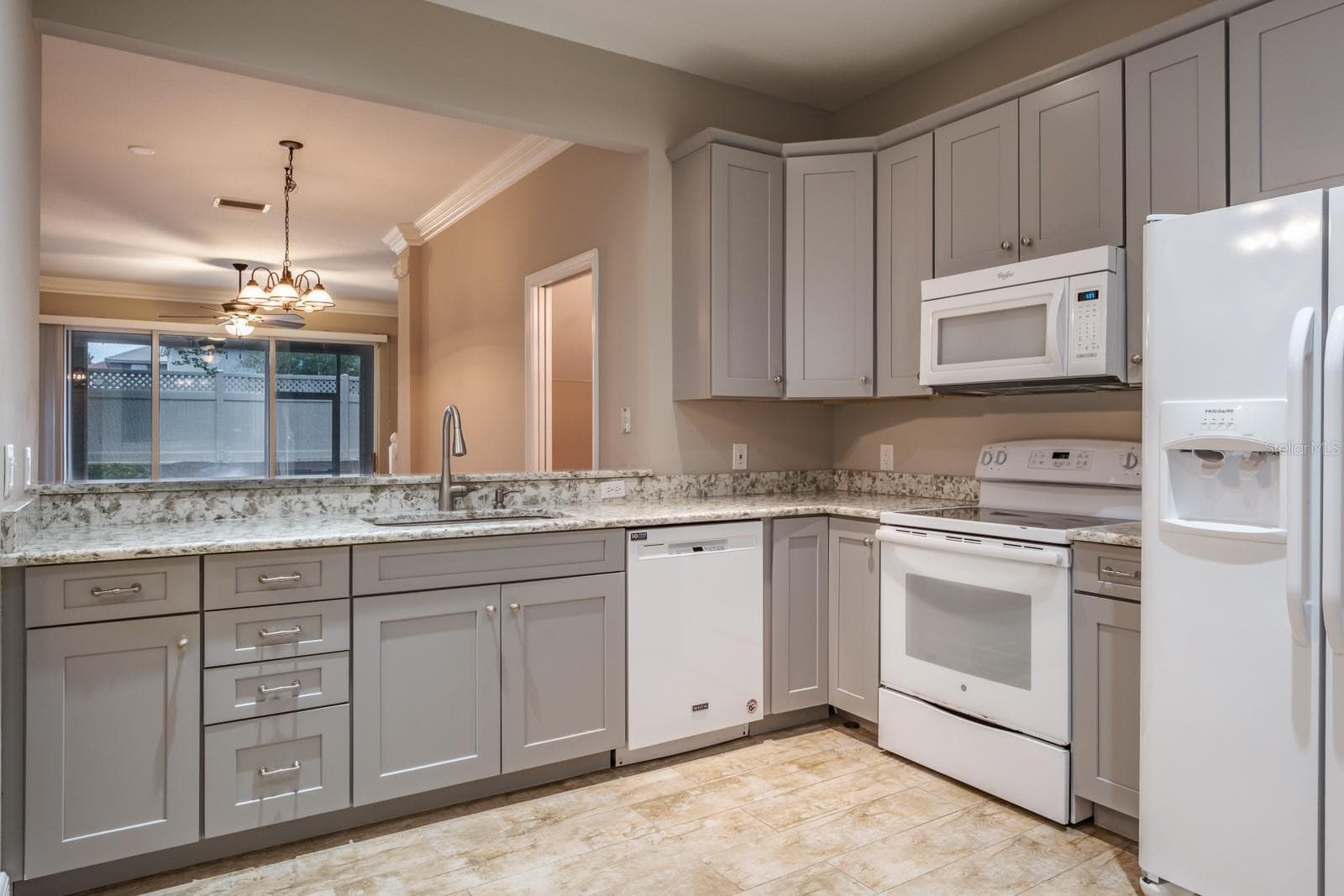 Townhouse at 3298 COVERED BRIDGE DR W, DUNEDIN, photo 21 of 50