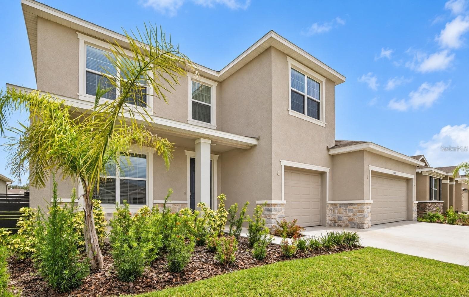 Single Family Residence at 13017 WILLOW GROVE DR, RIVERVIEW, photo 2 of 22