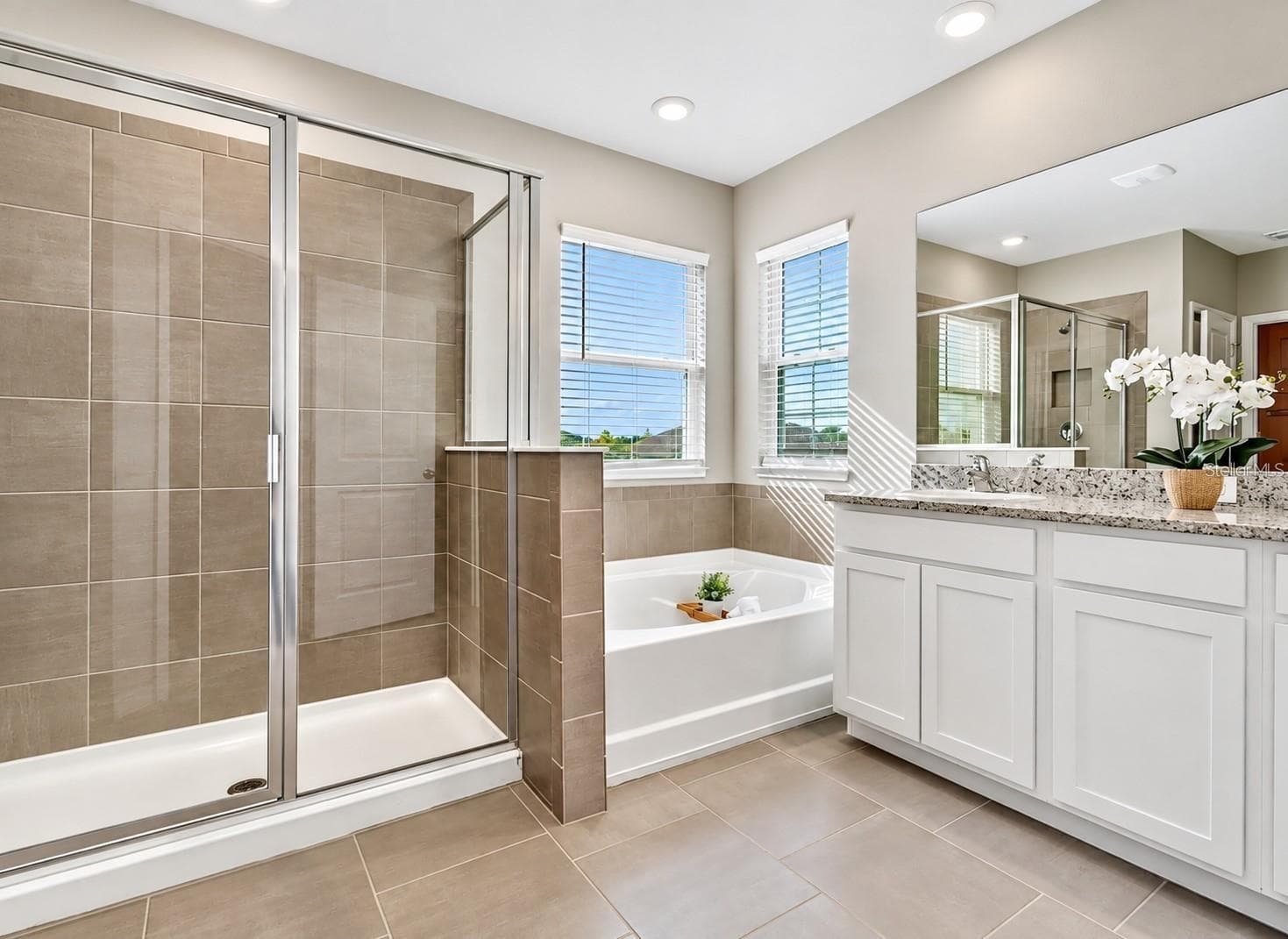 Single Family Residence at 13017 WILLOW GROVE DR, RIVERVIEW, photo 11 of 22
