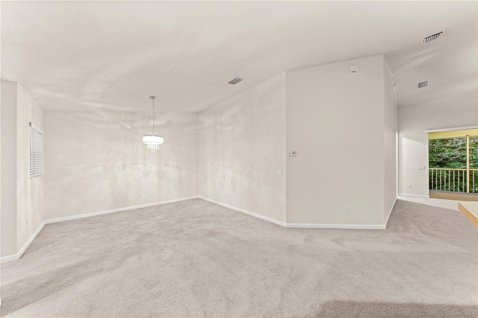 Spacious Dining/Living Combo - 4540 SW 52ND CIR #104, OCALA