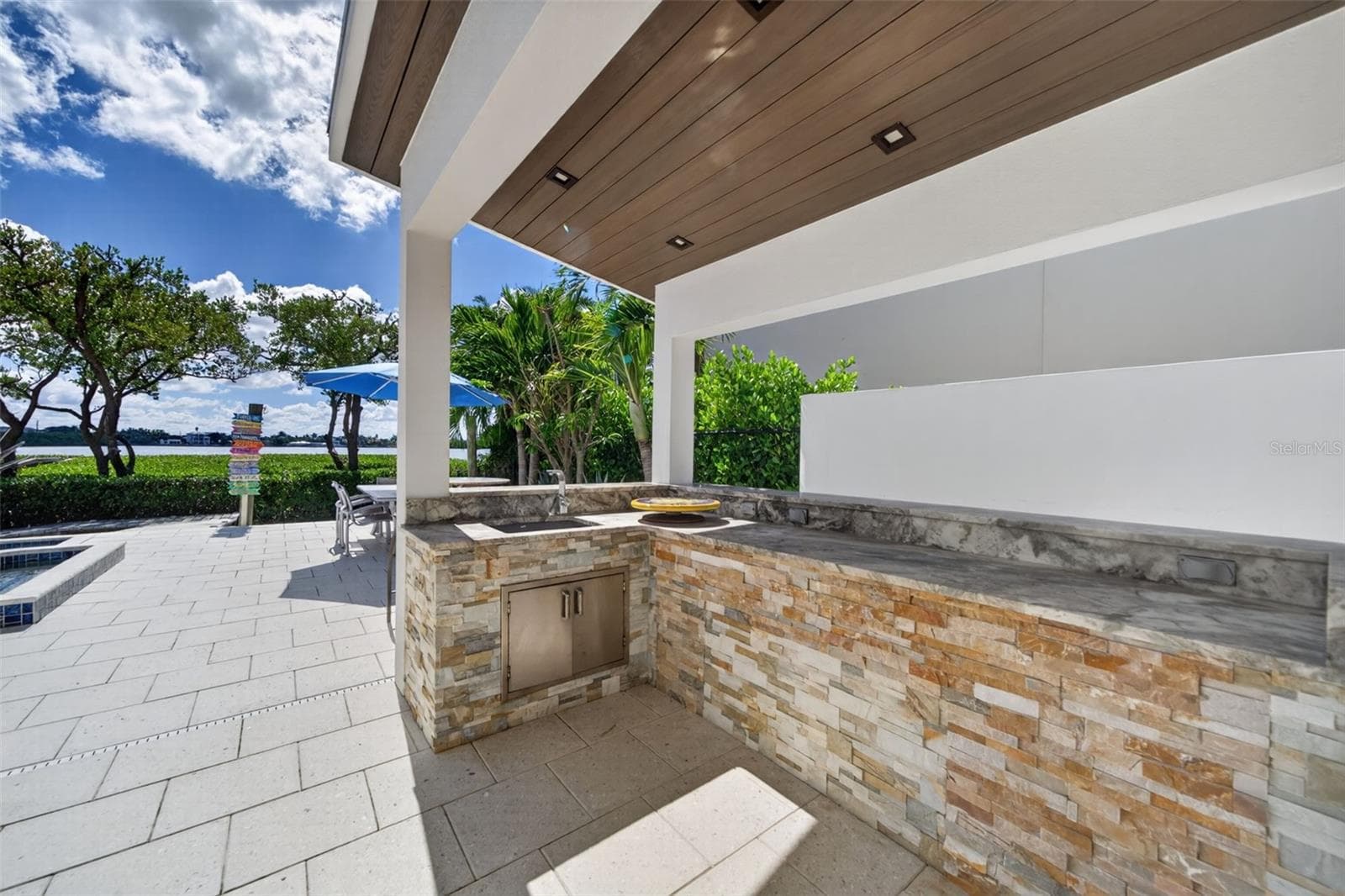 Single Family Residence at 222 MORNINGSIDE DR, SARASOTA, photo 38 of 61