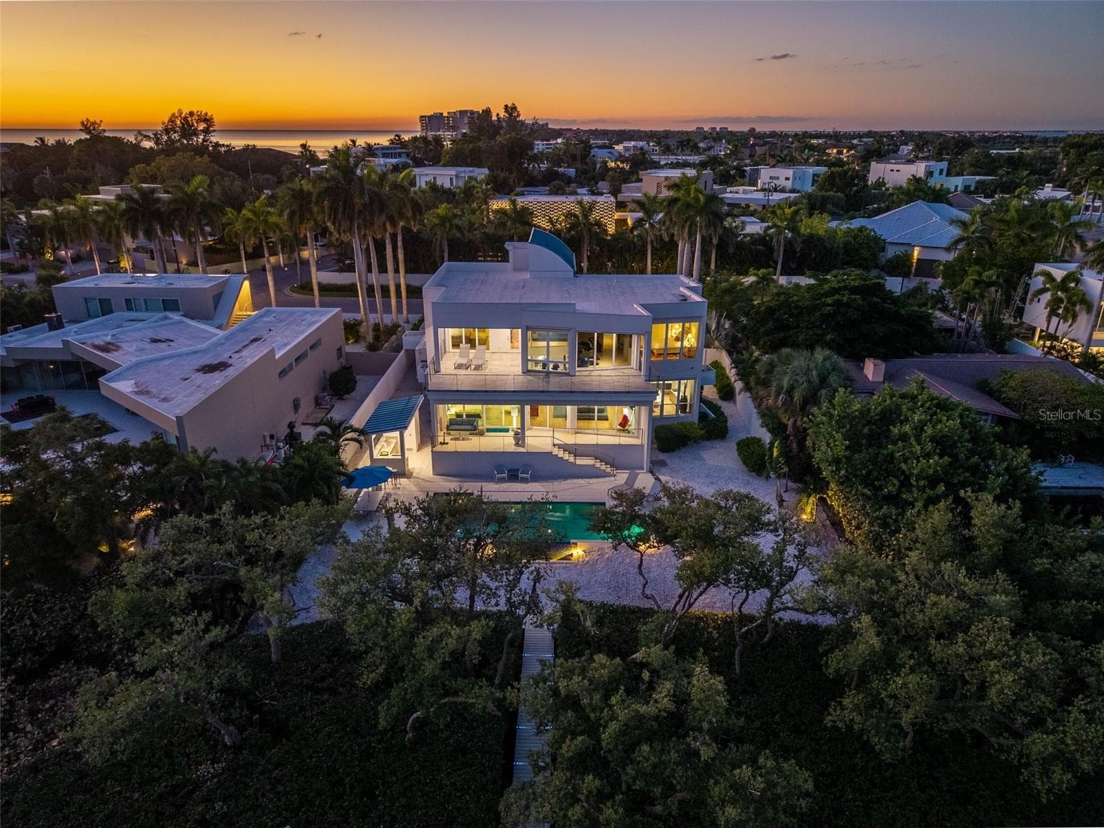 Single Family Residence at 222 MORNINGSIDE DR, SARASOTA, photo 47 of 61