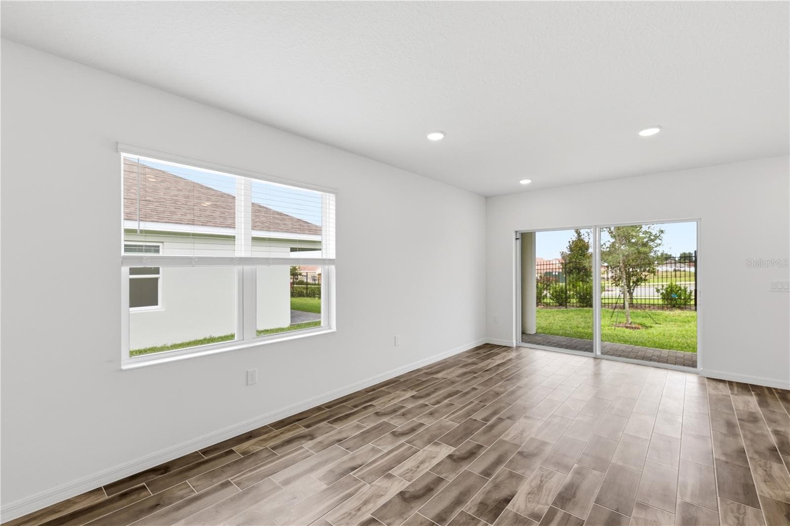Villa at 2301 LEELA CIR, TAVARES, photo 8 of 17