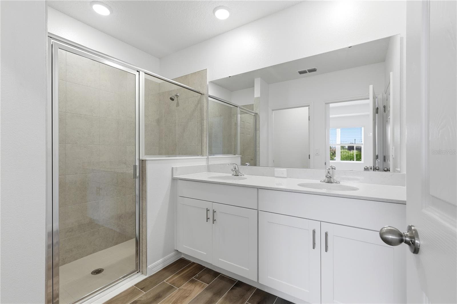 Villa at 2301 LEELA CIR, TAVARES, photo 12 of 17