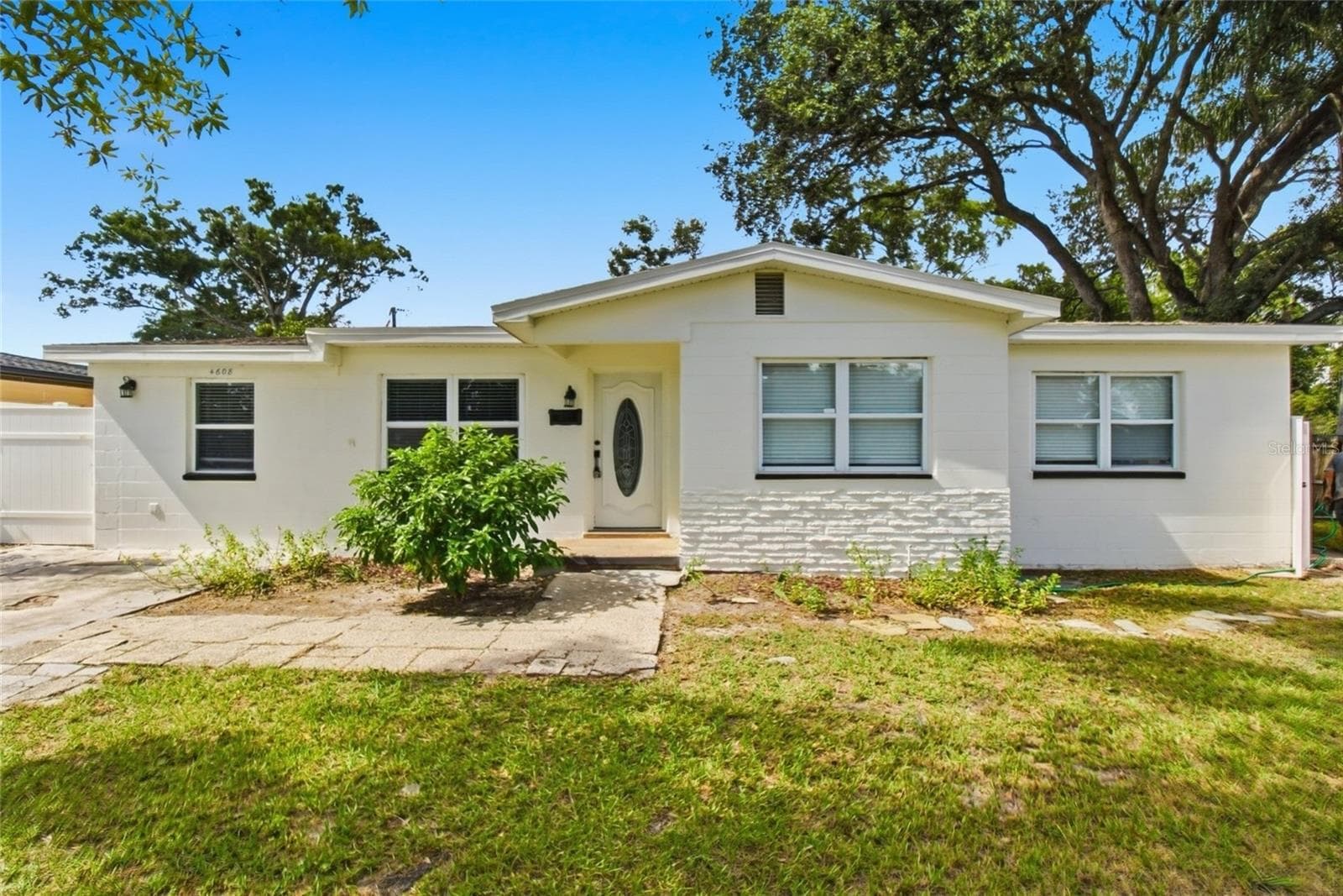 Single Family Residence at 4608 HARVEY AVE, TAMPA, photo 3 of 26