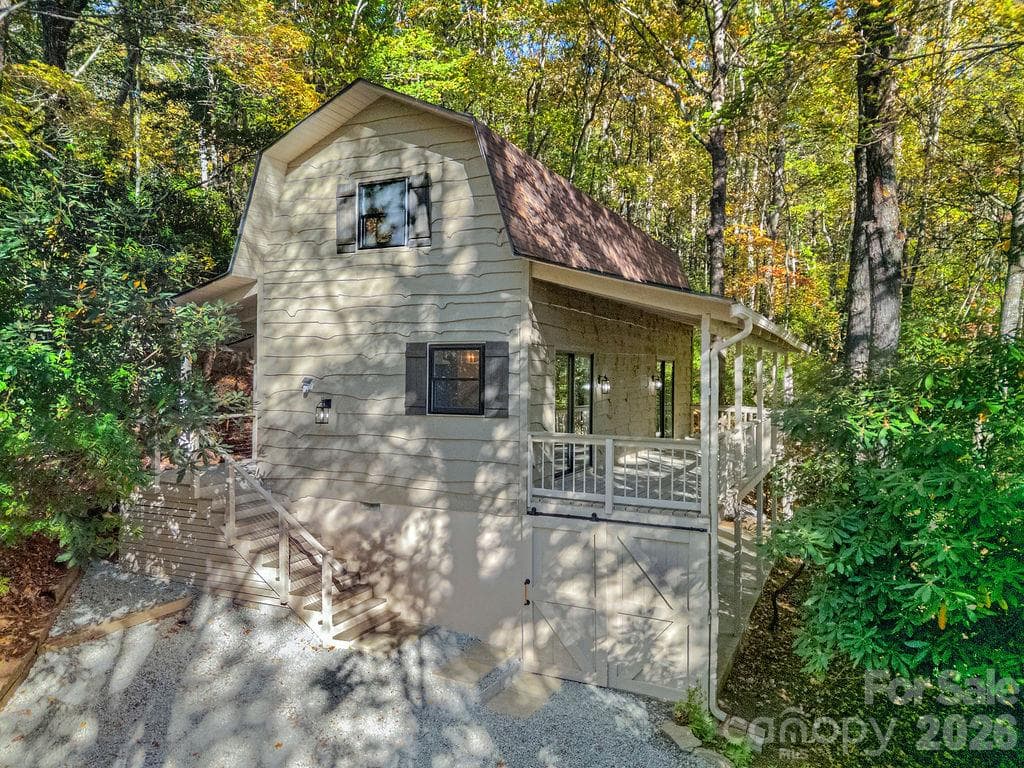 1152 Soquili Drive