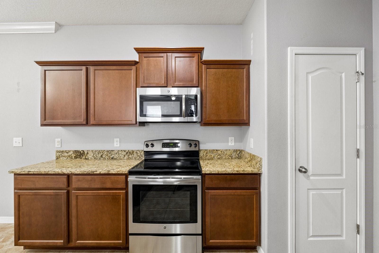 Single Family Residence at 1607 ACADIA HARBOR PL, BRANDON, photo 34 of 83