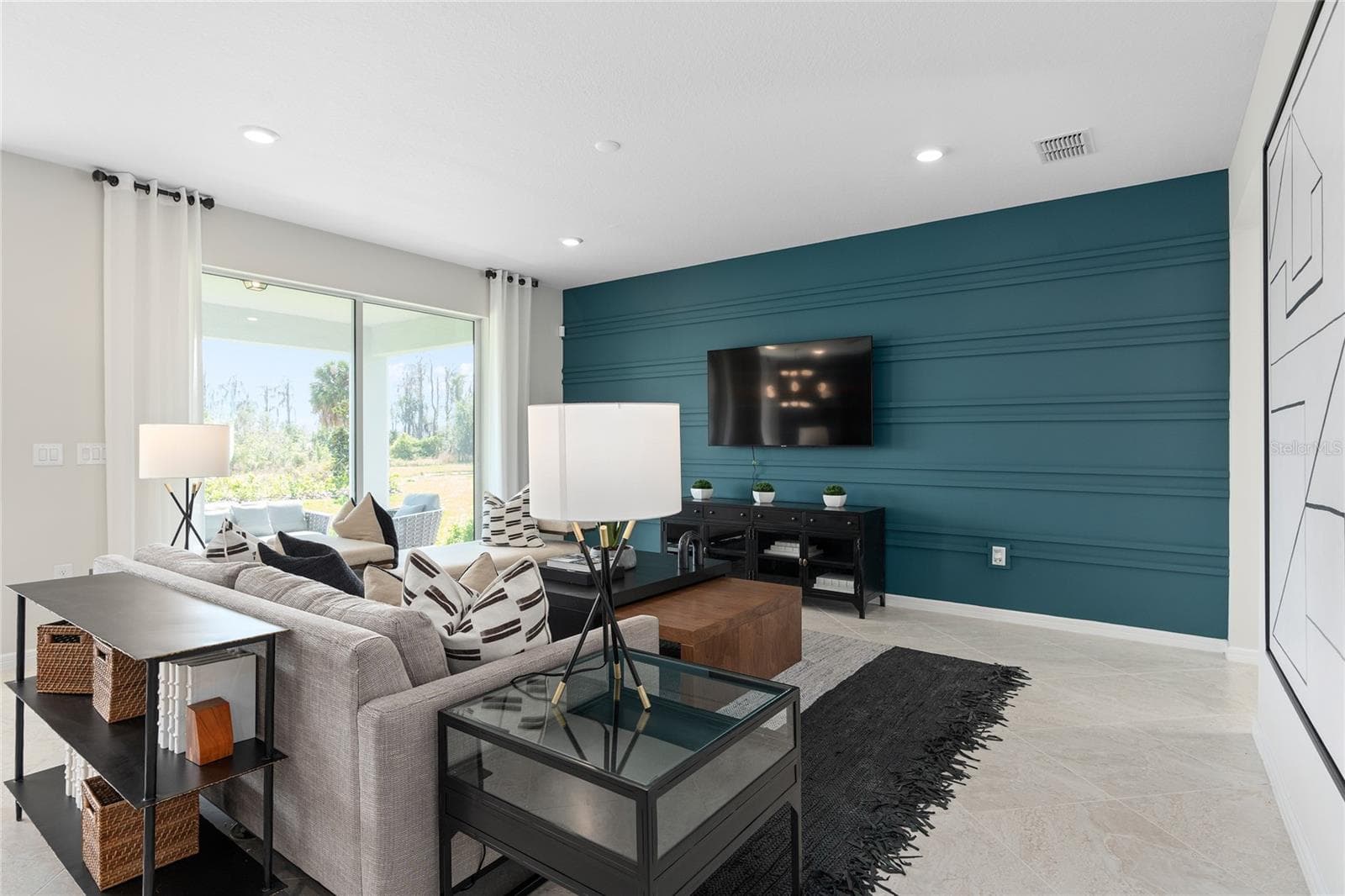 Model Home Design Only. Pictures and furnishings are for illustrative purposes only. Elevations, colors and options may vary. Furniture is for model home staging only. - 2514 SERENITY GARDEN DRIVE, KISSIMMEE