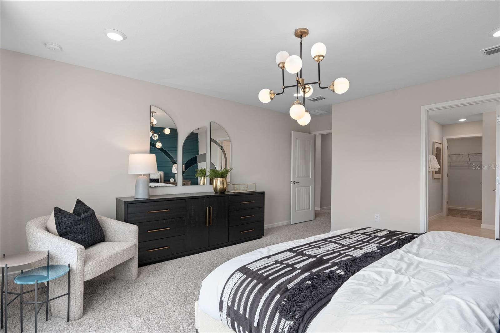 Model Home Design Only. Pictures and furnishings are for illustrative purposes only. Elevations, colors and options may vary. Furniture is for model home staging only. - 2514 SERENITY GARDEN DRIVE, KISSIMMEE