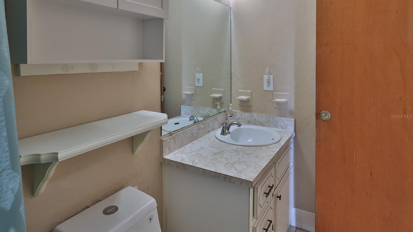 Single Family Residence at 2408 JUNIPER DR, EDGEWATER, photo 12 of 31