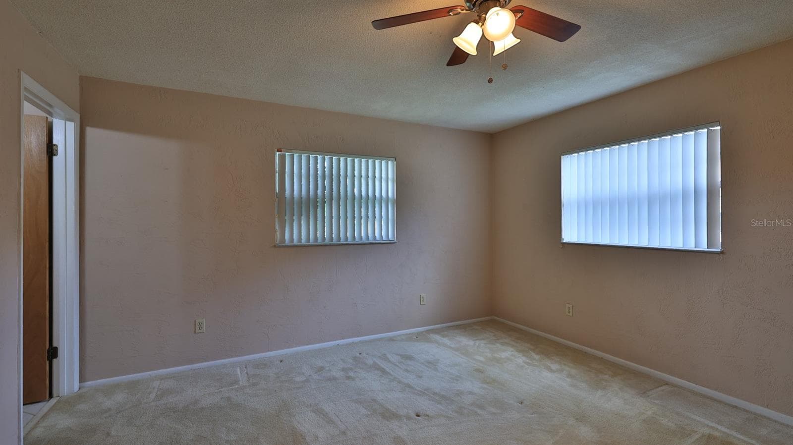 Single Family Residence at 2408 JUNIPER DR, EDGEWATER, photo 16 of 31