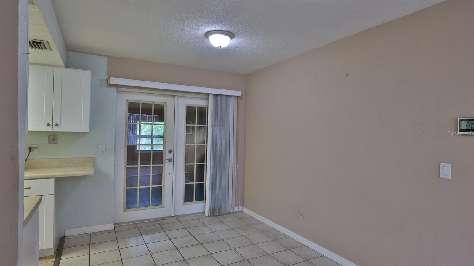Single Family Residence at 2408 JUNIPER DR, EDGEWATER, photo 18 of 31