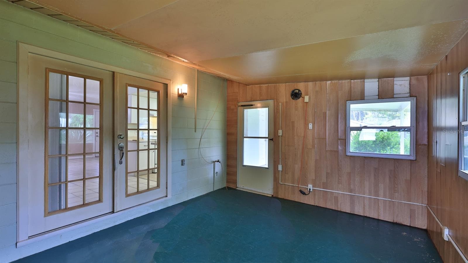Single Family Residence at 2408 JUNIPER DR, EDGEWATER, photo 27 of 31