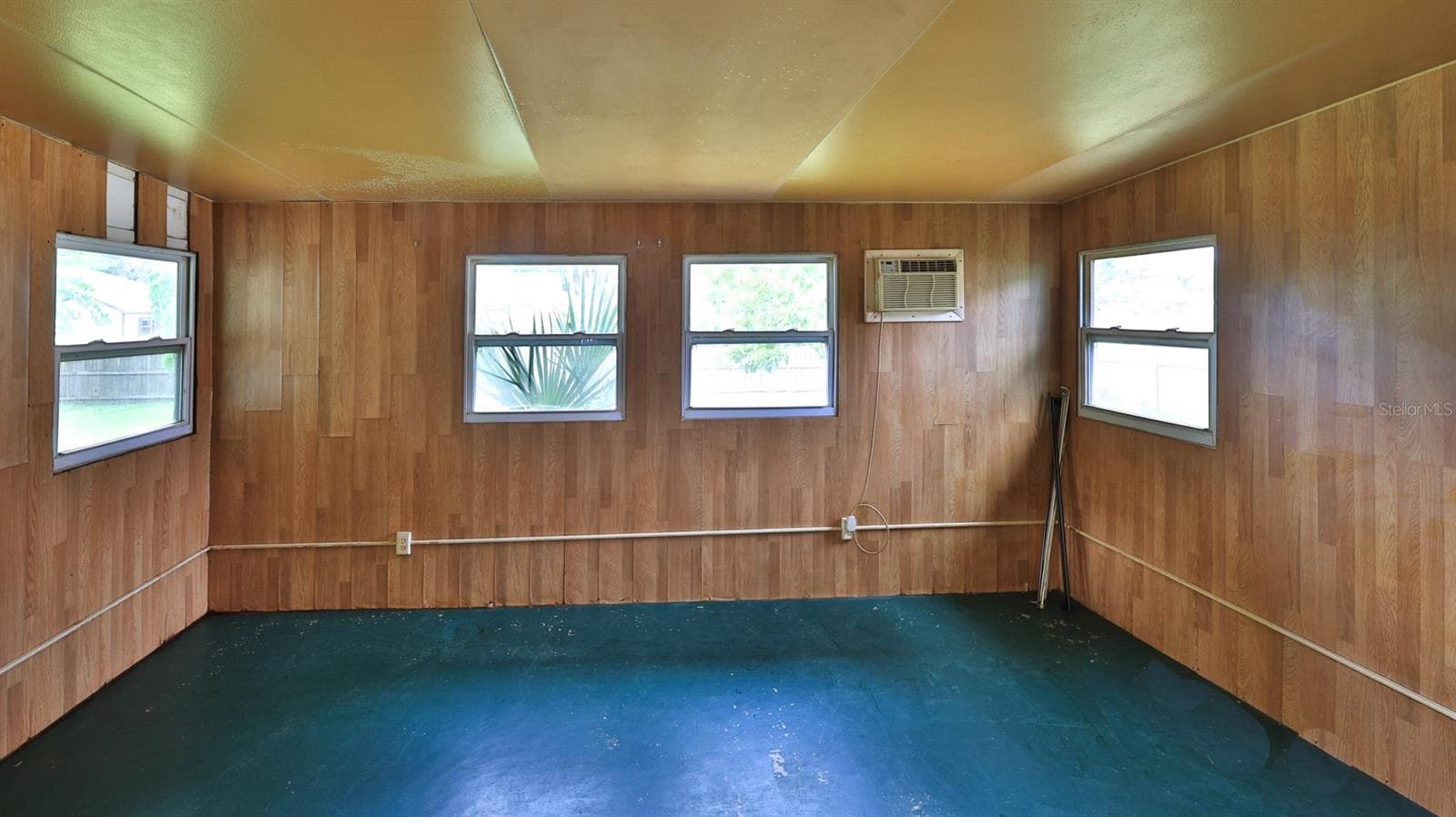 Single Family Residence at 2408 JUNIPER DR, EDGEWATER, photo 28 of 31