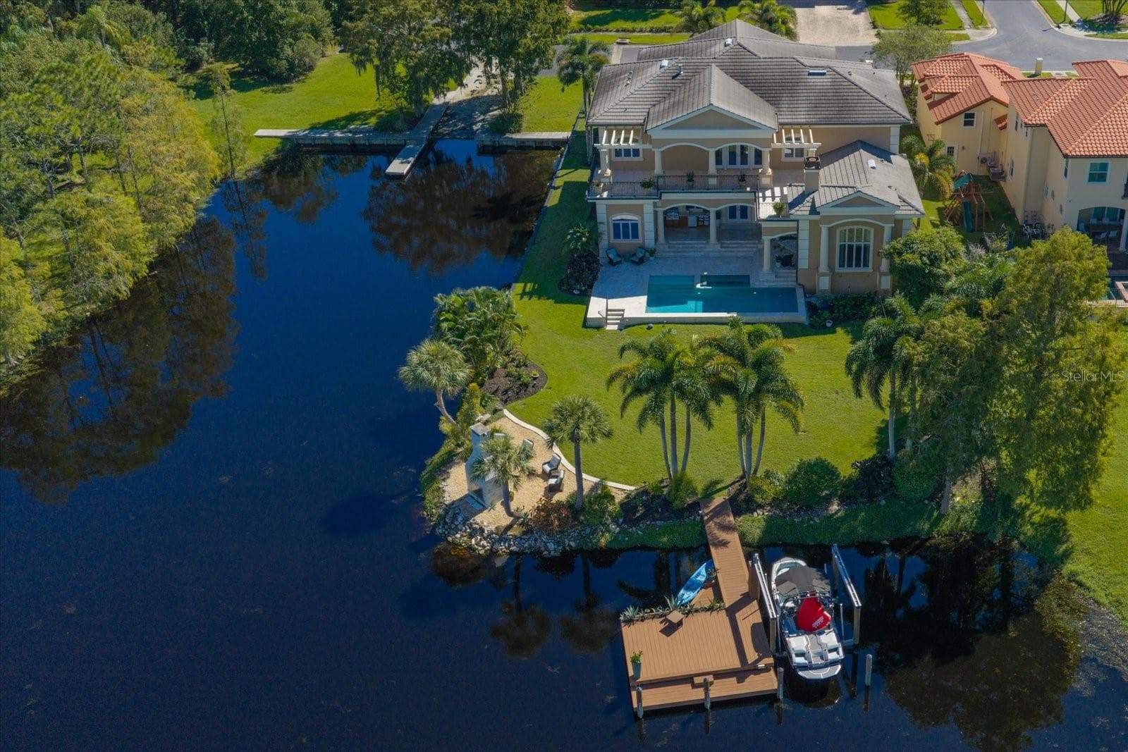 The Ultimate Lifestyle includes 2,500 Acres of Waterfront Recreation! - 2056 COVE TRCE, PALM HARBOR