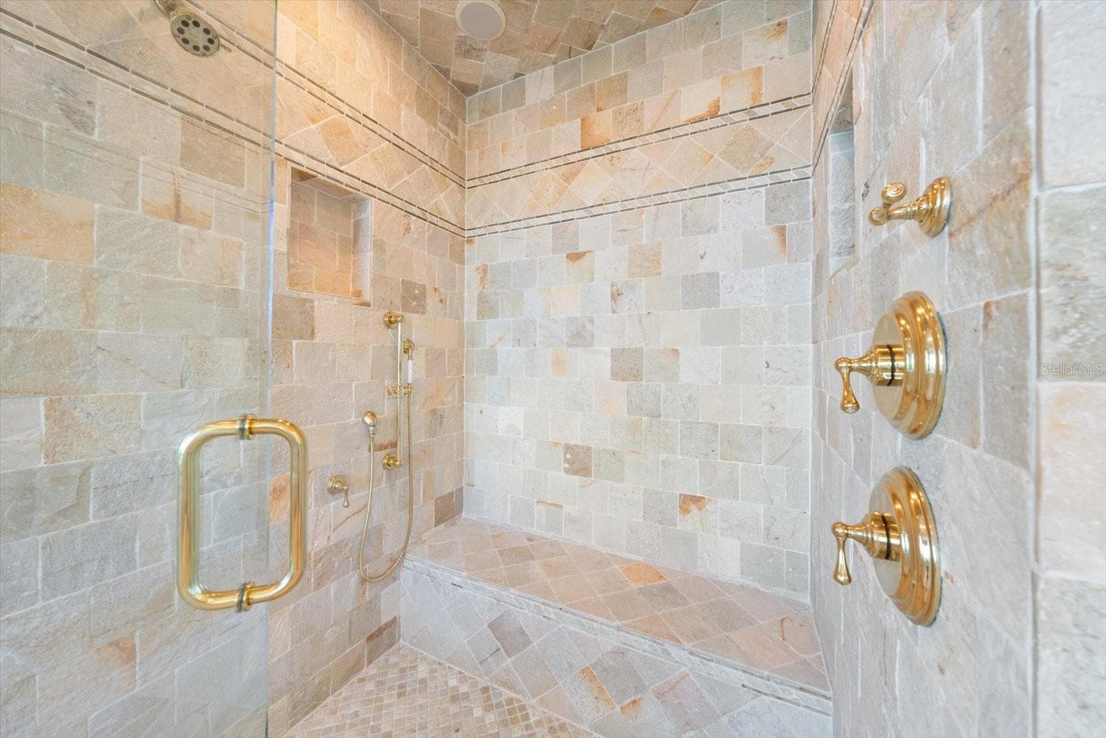 Does it get any prettier than this? - 2056 COVE TRCE, PALM HARBOR