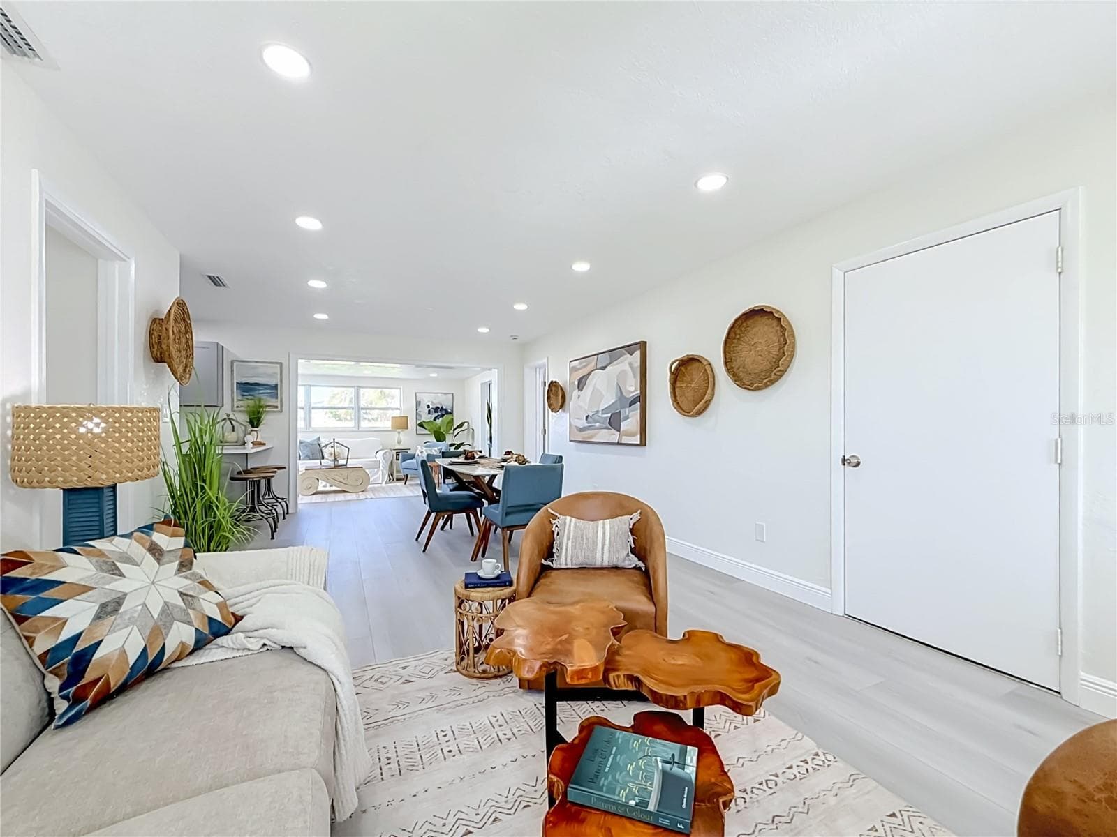 Single Family Residence at 5164 JASMINE CIR, ST PETERSBURG, photo 6 of 29