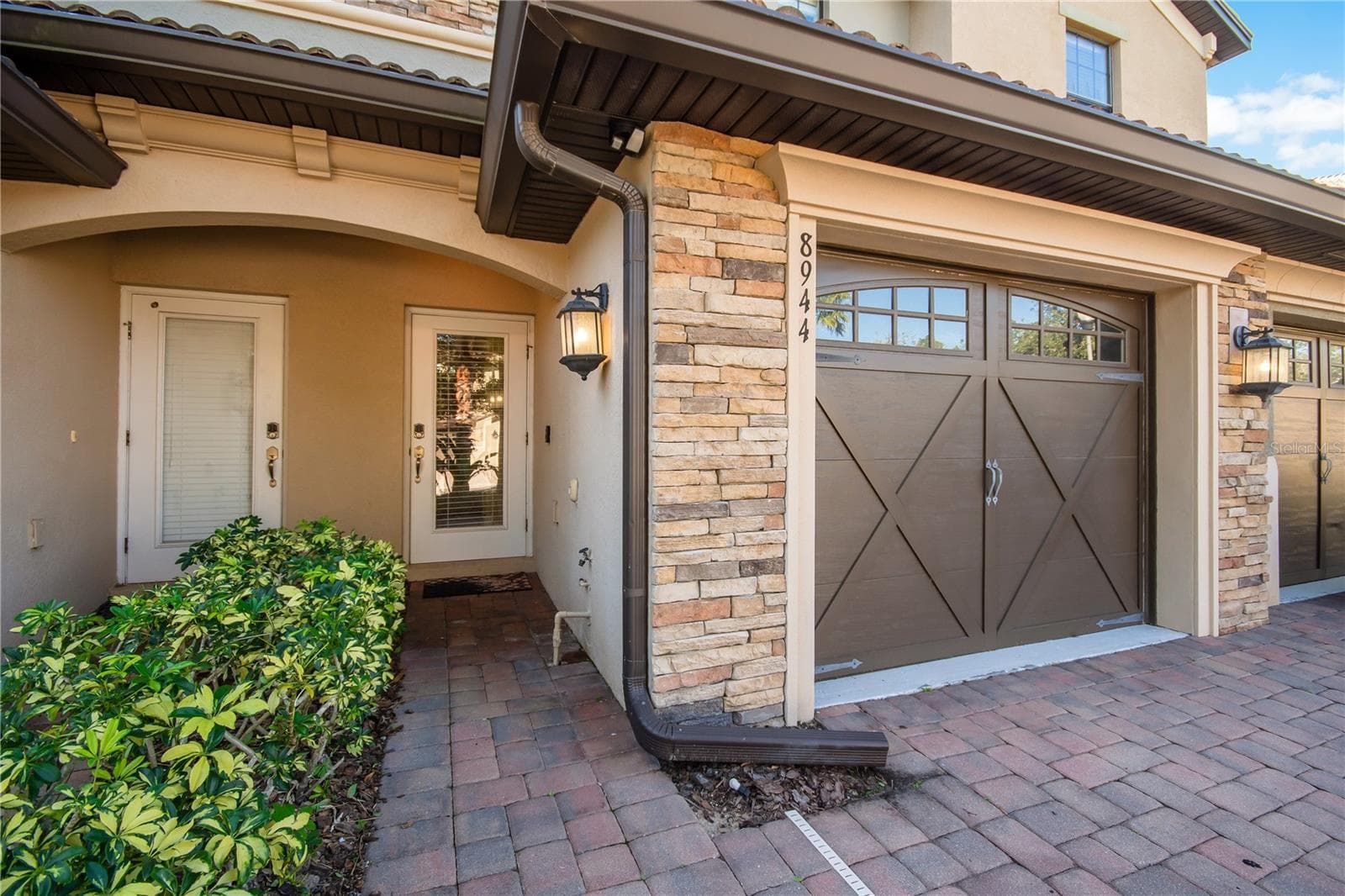 Condominium at 8944 AZALEA SANDS LN #APT, DAVENPORT, photo 3 of 36