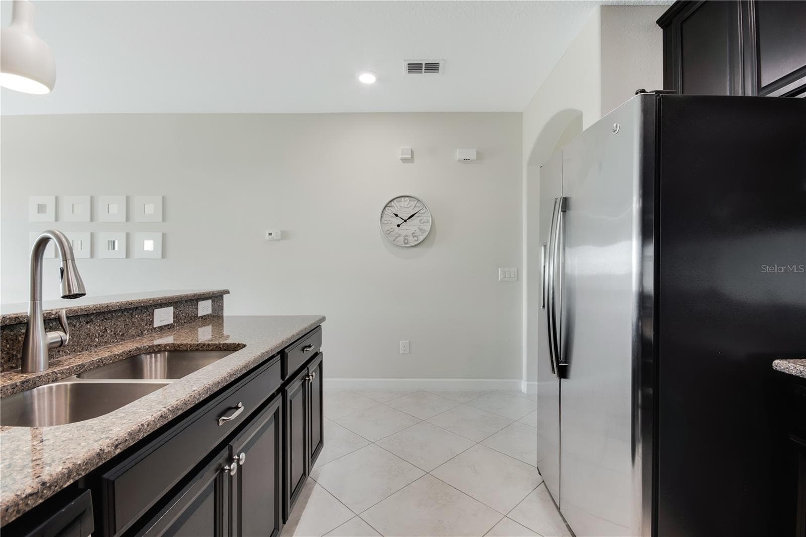 Condominium at 8944 AZALEA SANDS LN #APT, DAVENPORT, photo 9 of 36