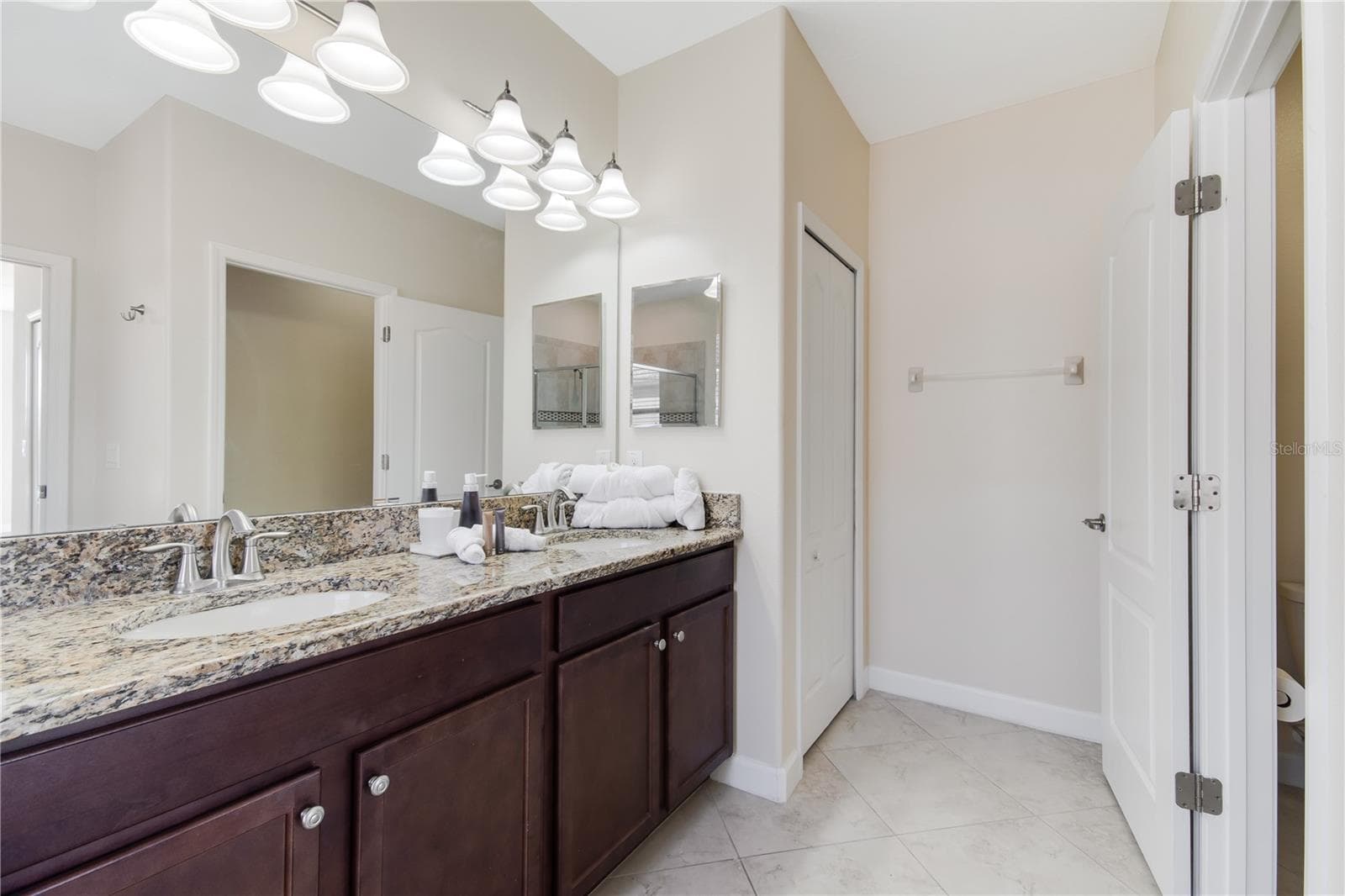 Condominium at 8944 AZALEA SANDS LN #APT, DAVENPORT, photo 18 of 36