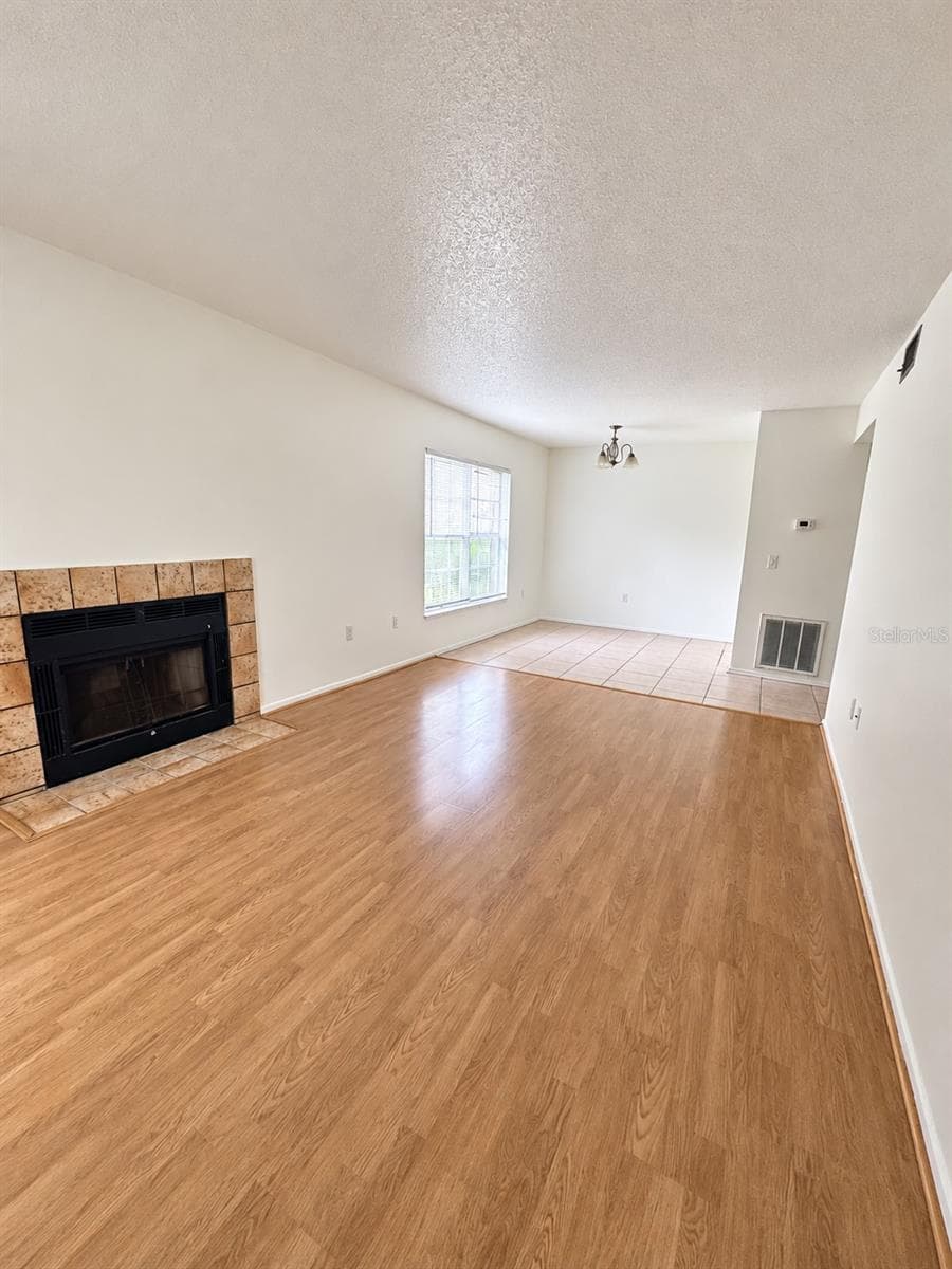 Living Room - 14417 HANGING MOSS CIR #102, TAMPA