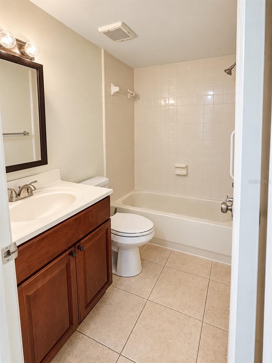 Second Bath - 14417 HANGING MOSS CIR #102, TAMPA