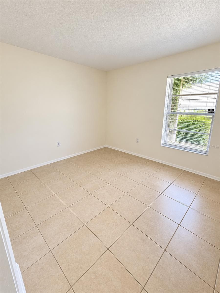 Second Bedroom - 14417 HANGING MOSS CIR #102, TAMPA