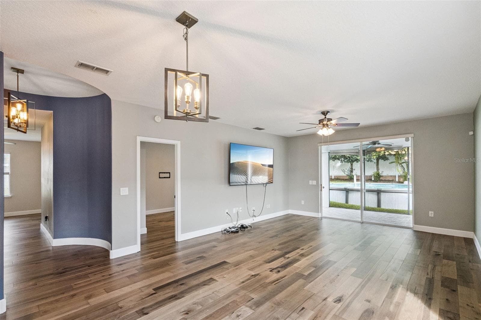 Single Family Residence at 30132 SANDBUNKER LN, SORRENTO, photo 15 of 51