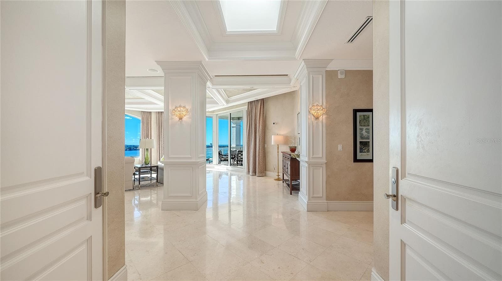 Condominium at 2050 BENJAMIN FRANKLIN DR #PH1102, SARASOTA, photo 5 of 58