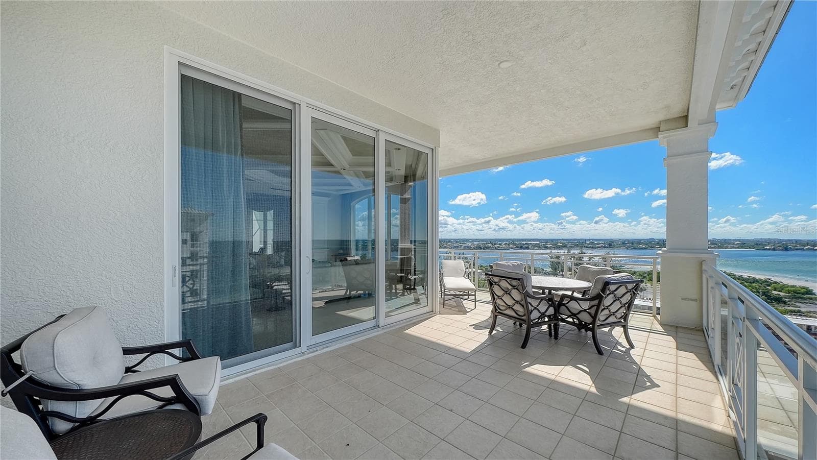Condominium at 2050 BENJAMIN FRANKLIN DR #PH1102, SARASOTA, photo 11 of 58