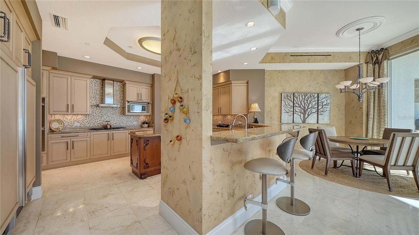 Condominium at 2050 BENJAMIN FRANKLIN DR #PH1102, SARASOTA, photo 18 of 58