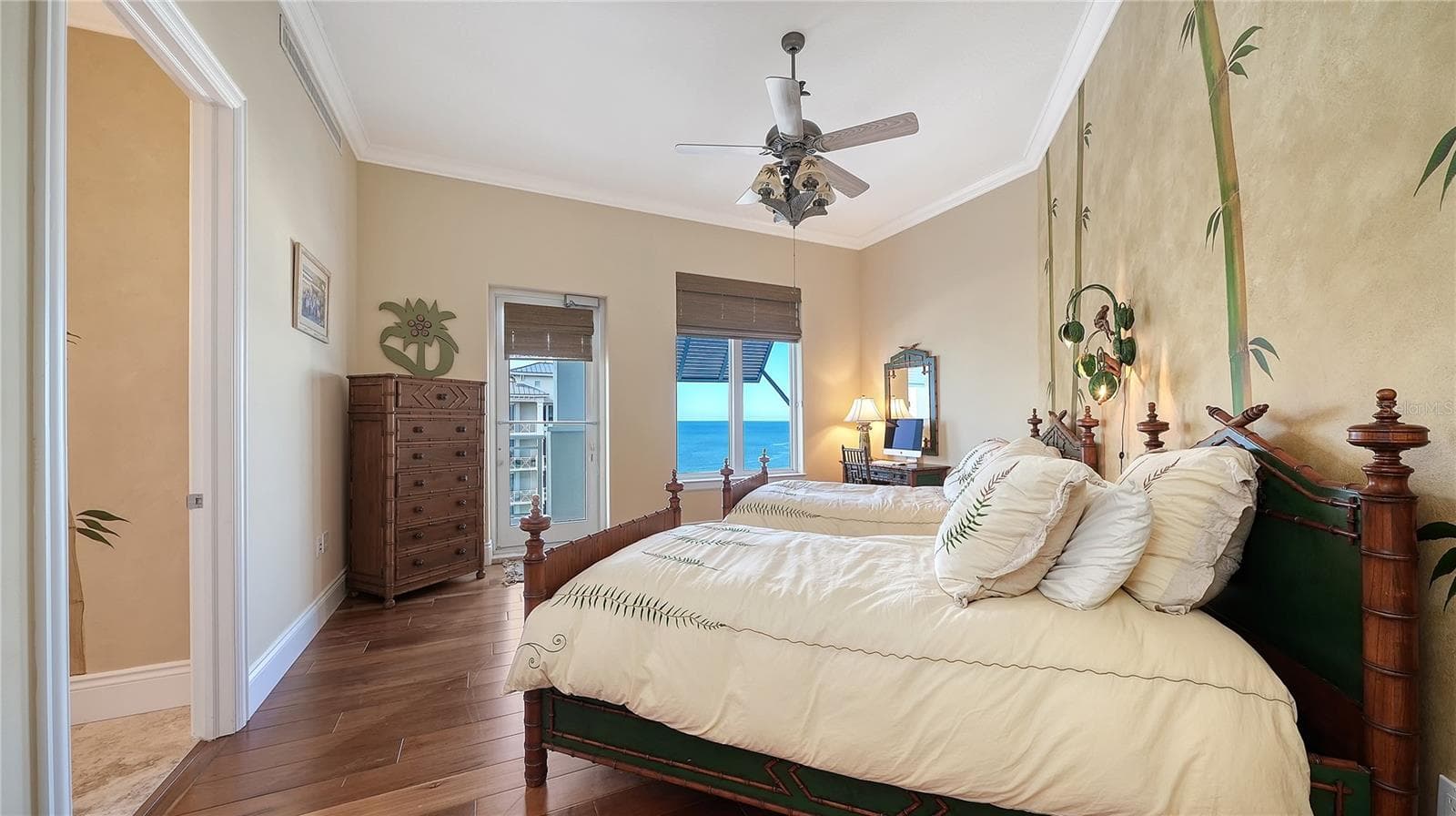 Condominium at 2050 BENJAMIN FRANKLIN DR #PH1102, SARASOTA, photo 45 of 58