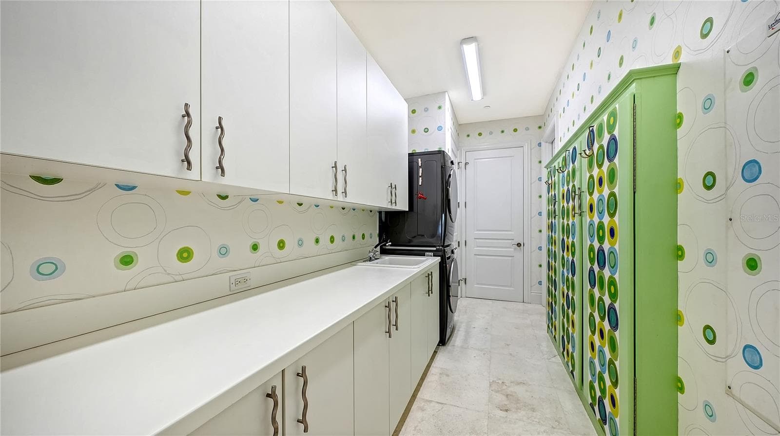 Condominium at 2050 BENJAMIN FRANKLIN DR #PH1102, SARASOTA, photo 49 of 58
