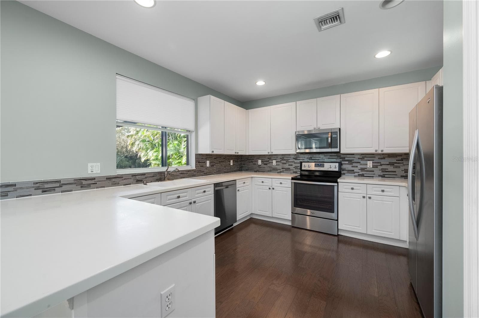 Single Family Residence at 8972 CYPRESS PRESERVE PL, FORT MYERS, photo 17 of 75