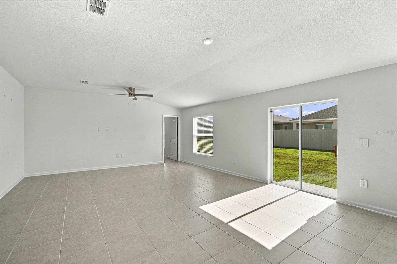 Living and Dining Space - 2007 FORAGE DR, KISSIMMEE