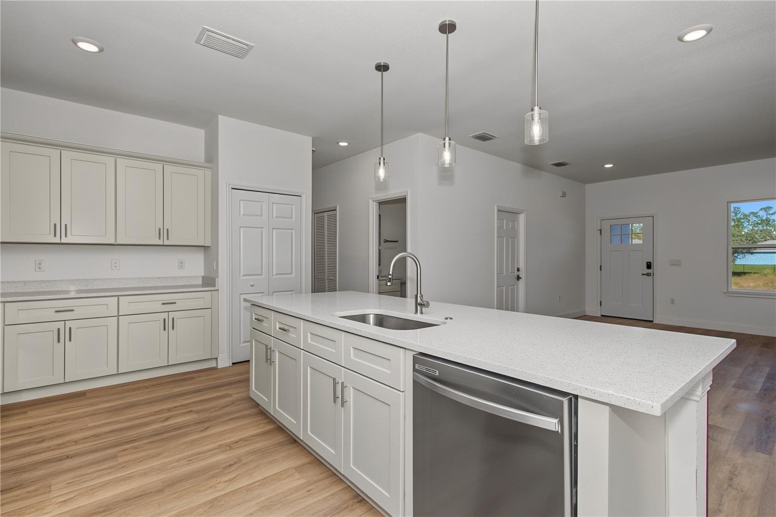 Single Family Residence at 9714 N CALLA LILY DR, CITRUS SPRINGS, photo 5 of 33