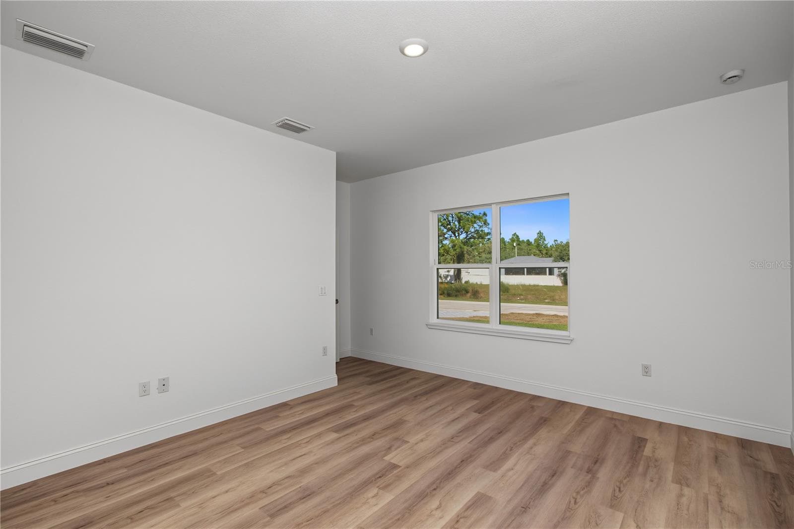 Single Family Residence at 9714 N CALLA LILY DR, CITRUS SPRINGS, photo 10 of 33