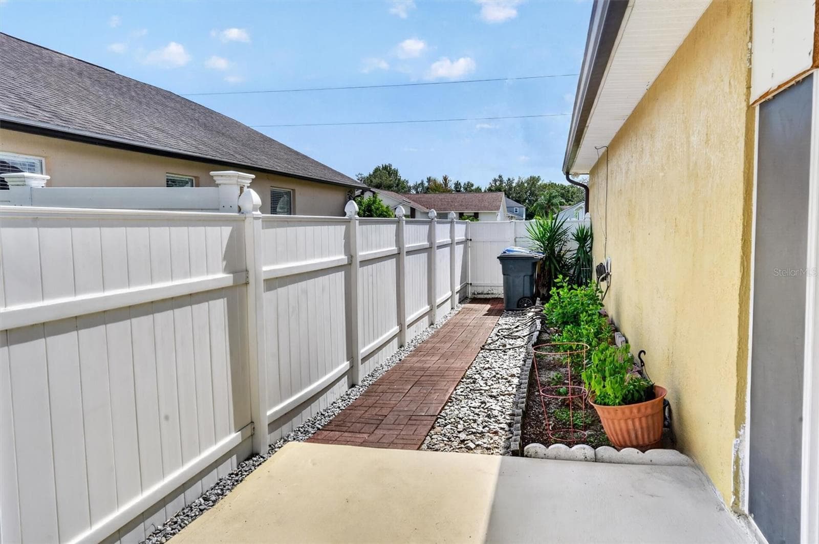 Single Family Residence at 11 YORK CT, KISSIMMEE, photo 28 of 30