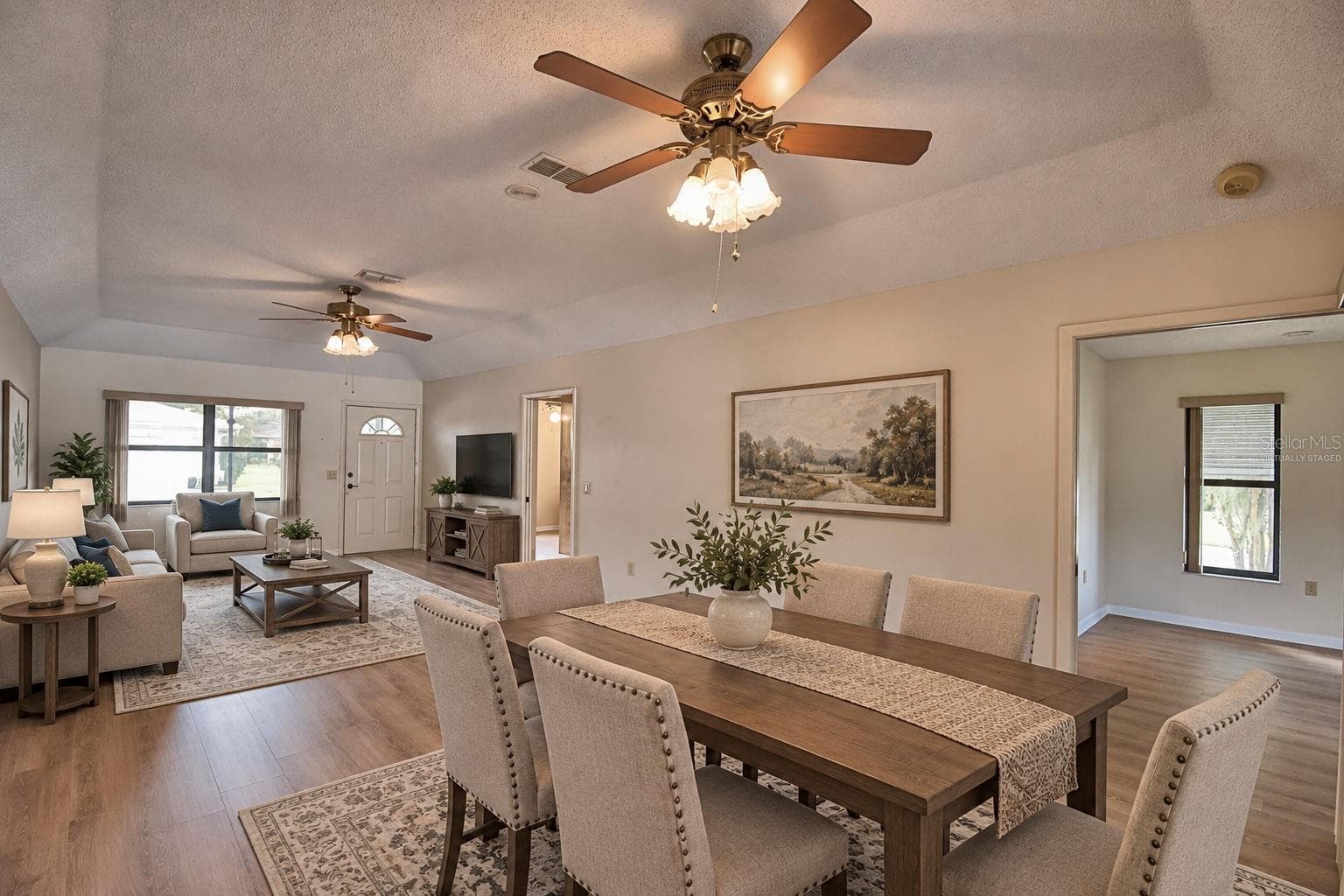 This photo is virtually staged - 4828 SQUIRE HOLLOW DR, LAKELAND