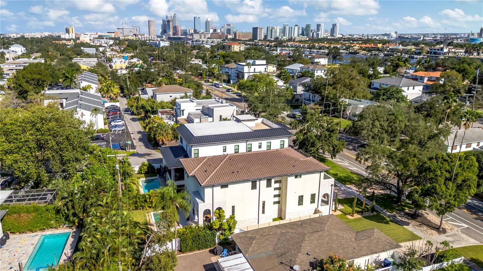 Single Family Residence at 502 E DAVIS BLVD, TAMPA, photo 78 of 80