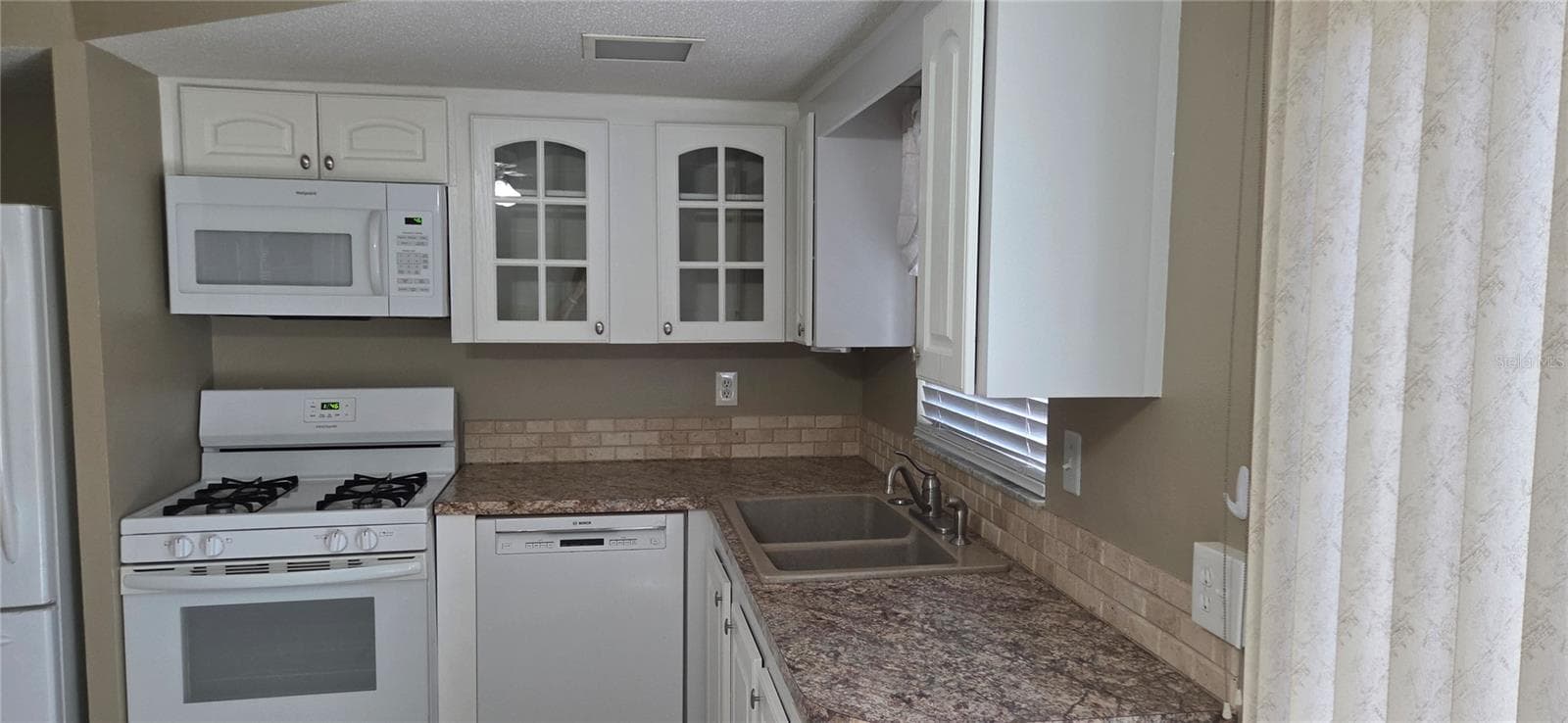 Villa at 7800 38TH TER N, ST PETERSBURG, photo 11 of 40