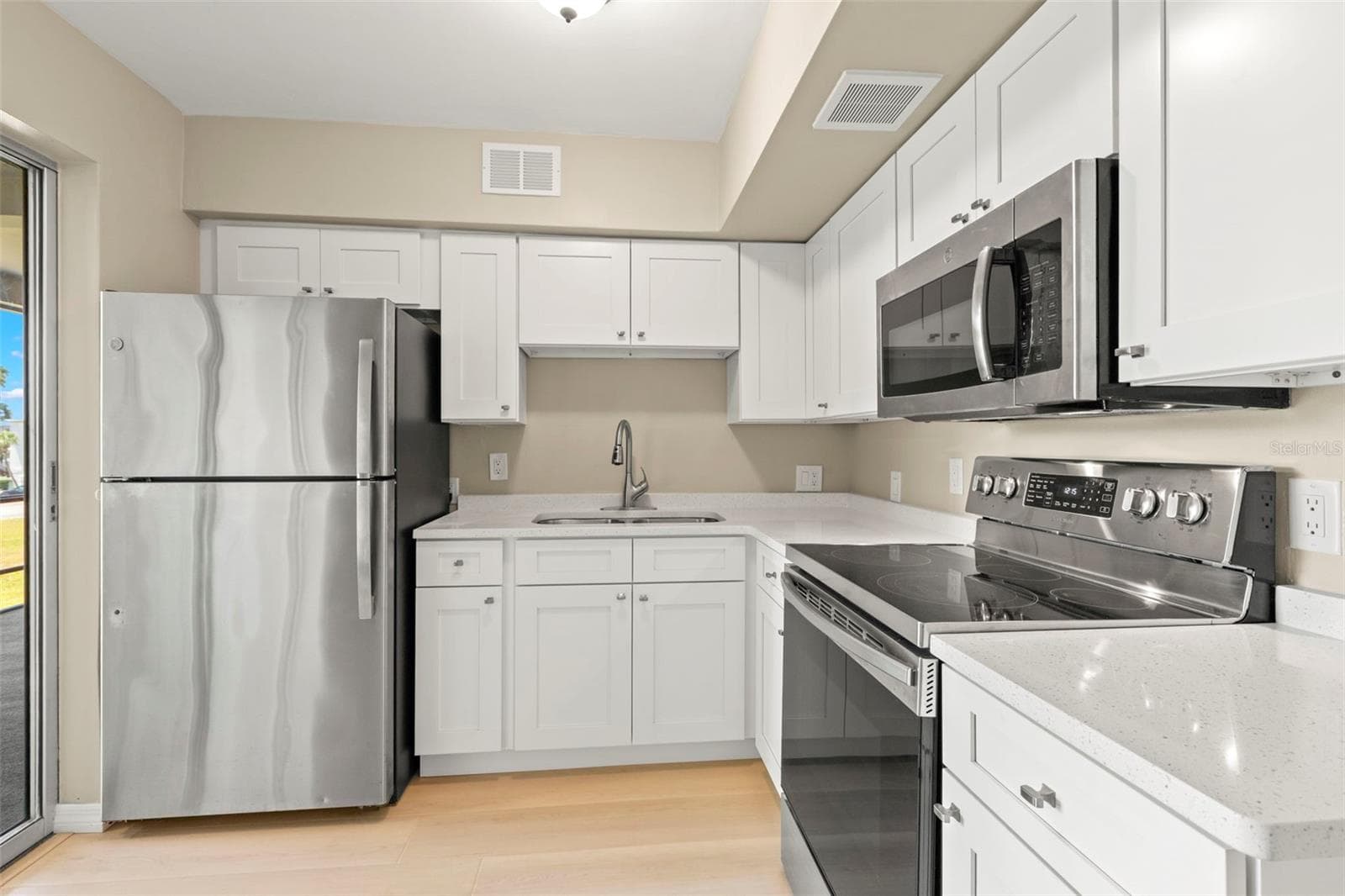 Condominium at 2433 BRAZILIA DR #41, CLEARWATER, photo 2 of 39