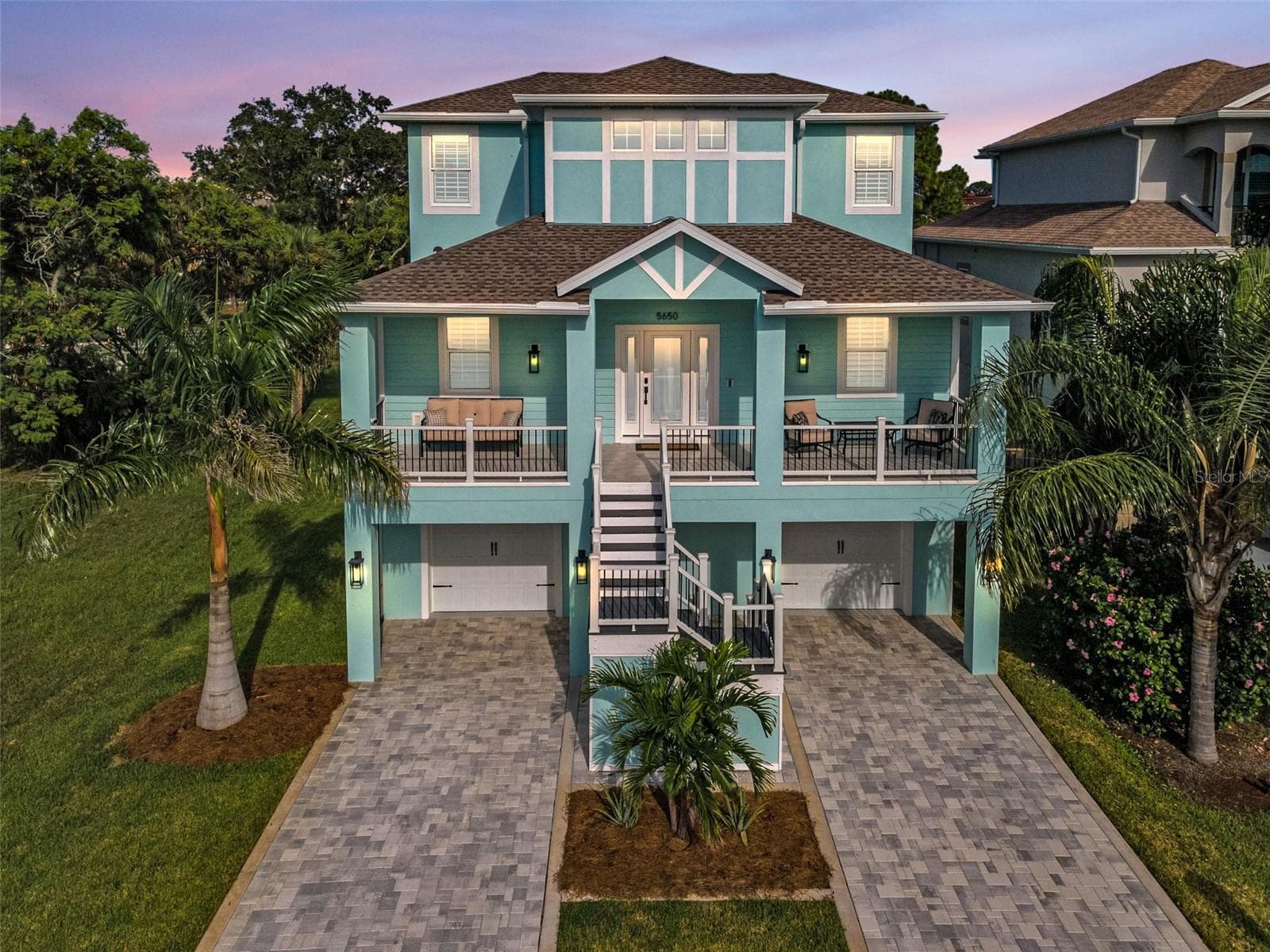 Double pavered driveway4+ car garage - 5650 EGRETS PL, NEW PORT RICHEY