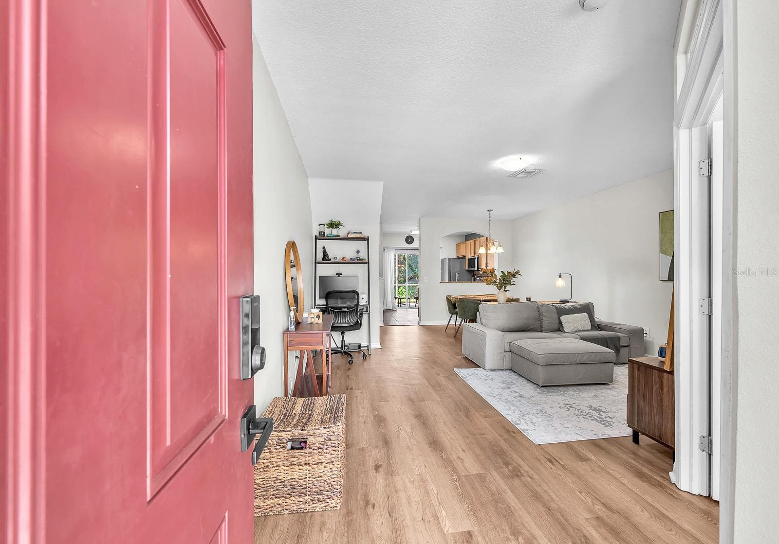 Entry - 5819 FISHHAWK RIDGE DR, LITHIA